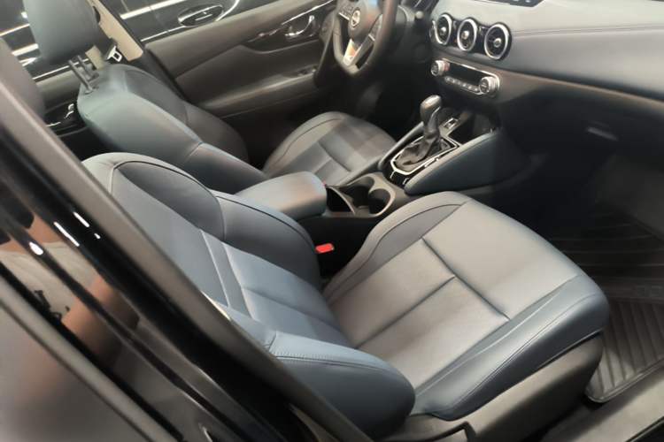 Used Nissan Qashqai 2025 Honor 2.0L CVT XV+ Leading Edition Right Front Seat