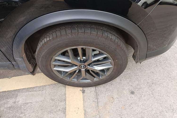 Used Nissan Qashqai 2025 Facelifted Honor 2.0L CVT XV Genuine Edition Right Front Wheel Hub