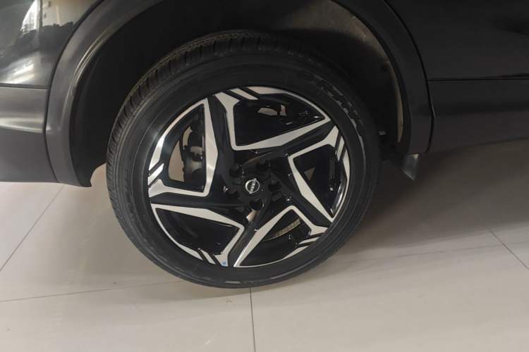 Used Nissan Qashqai 2025 Honor 2.0L CVT XV+ Leading Edition Right Rear Wheel Hub