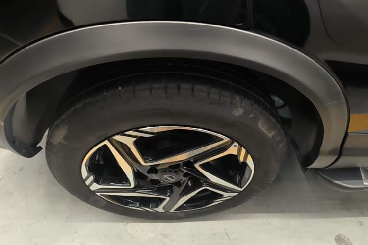 Used Nissan Qashqai 2025 Honor 2.0L CVT XV+ Leading Edition Right Rear Wheel Hub
