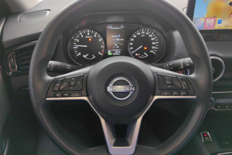 Used Nissan Qashqai 2025 Honor 2.0L CVT XV Genuine Edition Steering Wheel