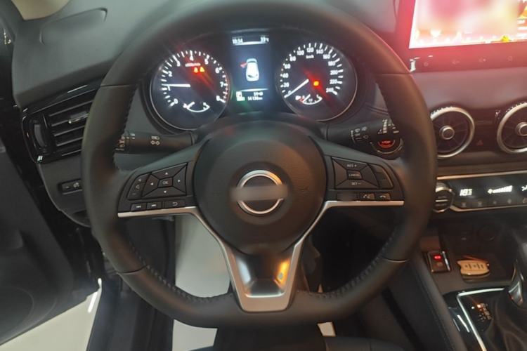 Used Nissan Qashqai 2025 Honor 2.0L CVT XV+ Leading Edition Steering Wheel