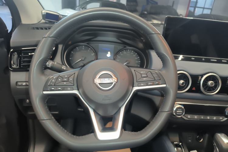 Used Nissan Qashqai 2025 Honor 2.0L CVT XV+ Leading Edition Steering Wheel