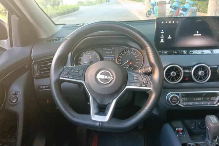 Used Nissan Qashqai 2025 Honor 2.0L CVT XV+ Leading Edition Steering Wheel