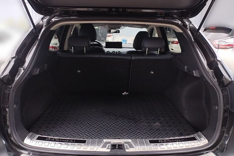 Used Nissan Qashqai 2025 Facelifted Honor 2.0L CVT XV Genuine Edition Trunk