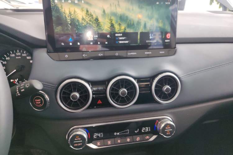 Used Nissan Qashqai 2025 Honor 2.0L CVT XV+ Leading Edition Audio And AC Panel