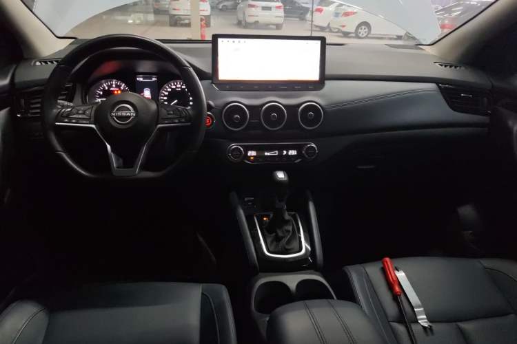 Used Nissan Qashqai 2025 Honor 2.0L CVT XV+ Leading Edition Center Console