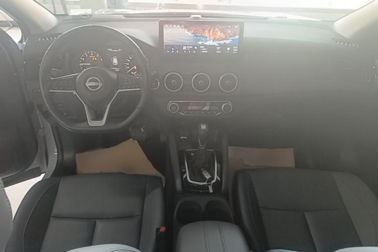 Used Nissan Qashqai 2025 Honor 2.0L CVT XV+ Leading Edition Center Console