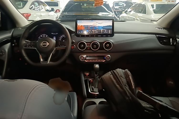 Used Nissan Qashqai 2025 Honor 2.0L CVT XV+ Leading Edition Center Console