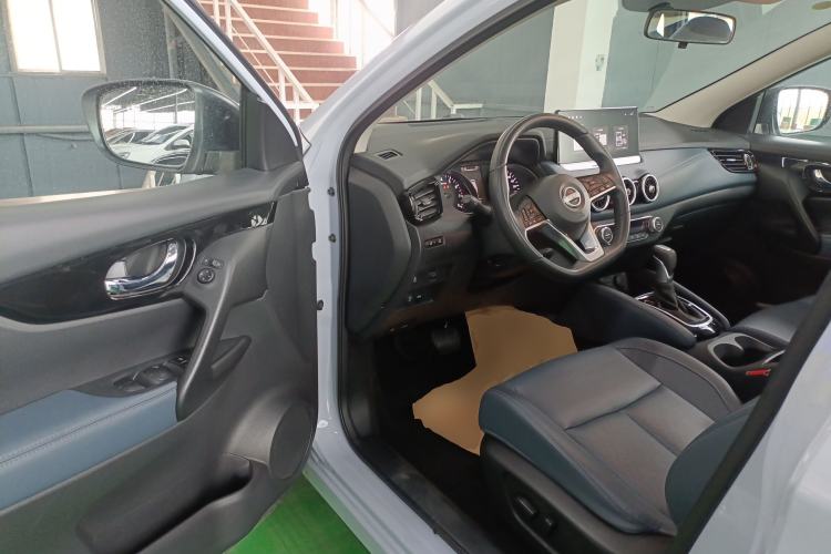 Used Nissan Qashqai 2025 Honor 2.0L CVT XV+ Leading Edition Driver Seat