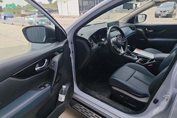 Used Nissan Qashqai 2025 Honor 2.0L CVT XV+ Leading Edition Driver Seat