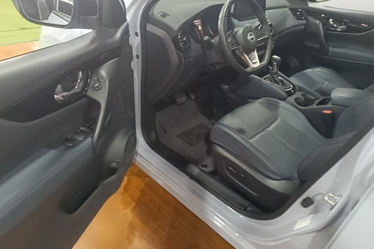 Used Nissan Qashqai 2025 Honor 2.0L CVT XV+ Leading Edition Driver Seat