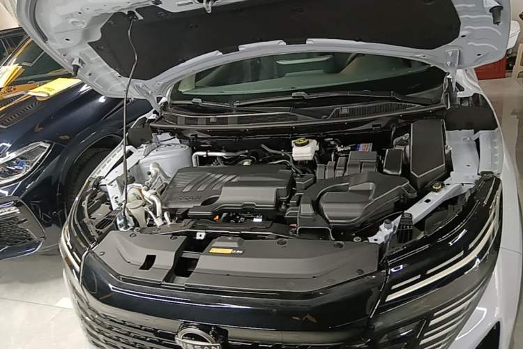 Used Nissan Qashqai 2025 Honor 2.0L CVT XV+ Leading Edition Engine Bay