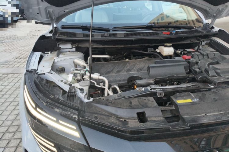 Used Nissan Qashqai 2025 Facelifted Honor 2.0L CVT XV+ Leading Edition Engine Bay Right