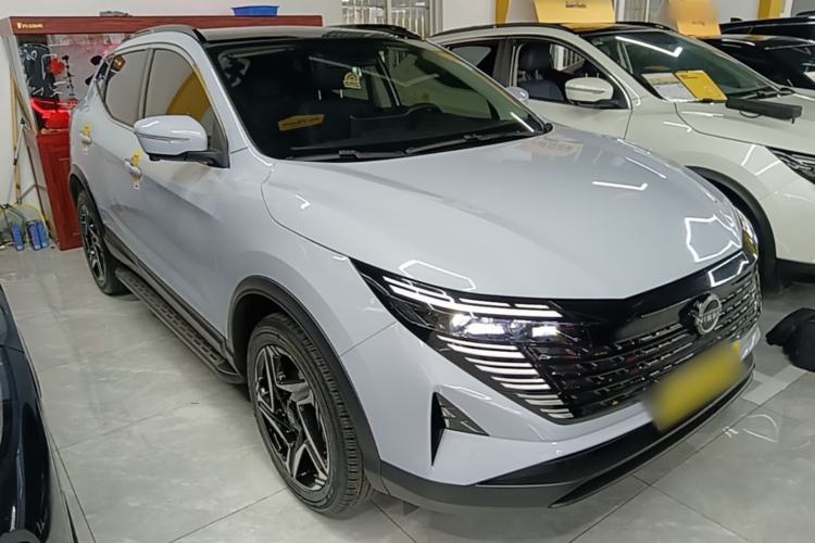 Used Nissan Qashqai 2025 Honor 2.0L CVT XV+ Leading Edition Front Right 45 Deg