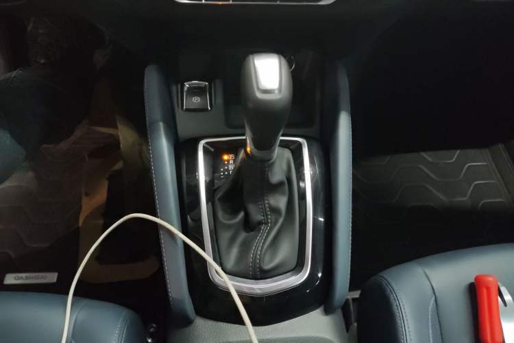 Used Nissan Qashqai 2025 Honor 2.0L CVT XV+ Leading Edition Gear Lever