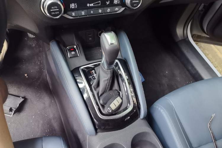 Used Nissan Qashqai 2025 Honor 2.0L CVT XV+ Leading Edition Gear Lever