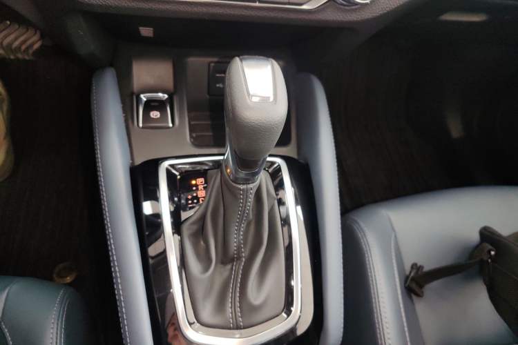 Used Nissan Qashqai 2025 Honor 2.0L CVT XV+ Leading Edition Gear Lever