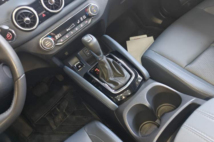 Used Nissan Qashqai 2025 Honor 2.0L CVT XV+ Leading Edition Gear Lever