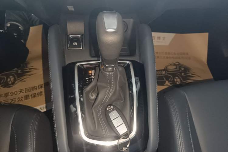 Used Nissan Qashqai 2025 Honor 2.0L CVT XV+ Leading Edition Gear Lever