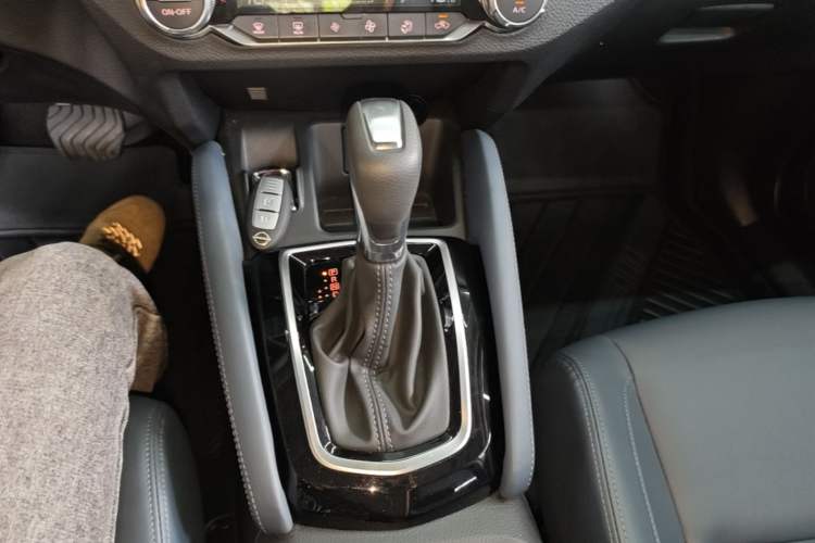 Used Nissan Qashqai 2025 Honor 2.0L CVT XV+ Leading Edition Gear Lever