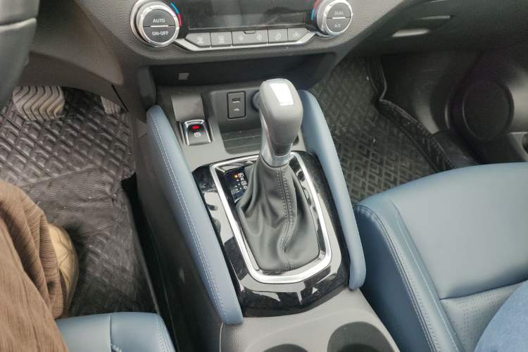 Used Nissan Qashqai 2025 Honor 2.0L CVT XV+ Leading Edition Gear Lever