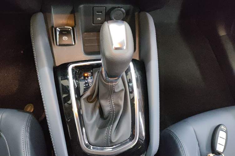 Used Nissan Qashqai 2025 Honor 2.0L CVT XV+ Leading Edition Gear Lever