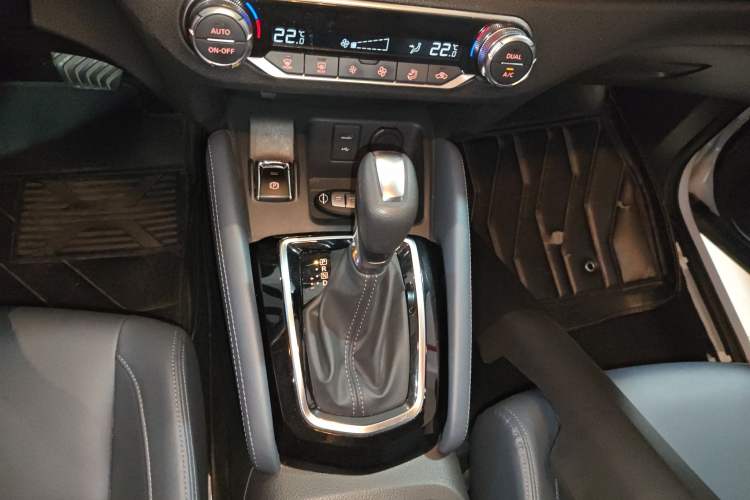 Used Nissan Qashqai 2025 Honor 2.0L CVT XV+ Leading Edition Gear Lever