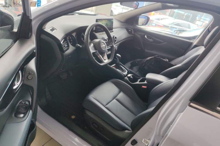 Used Nissan Qashqai 2025 Honor 2.0L CVT XV+ Leading Edition Interior 3