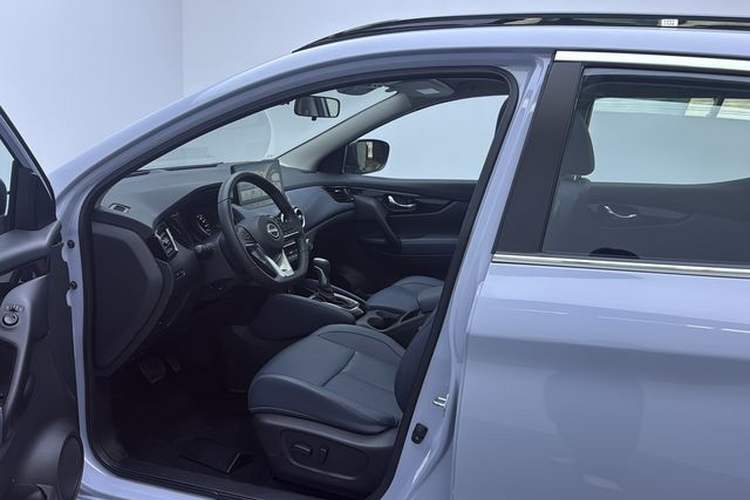 Used Nissan Qashqai 2025 Honor 2.0L CVT XV+ Leading Edition Interior 4