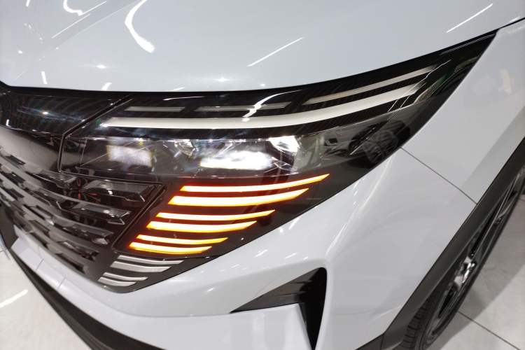 Used Nissan Qashqai 2025 Honor 2.0L CVT XV+ Leading Edition Left Front Headlight