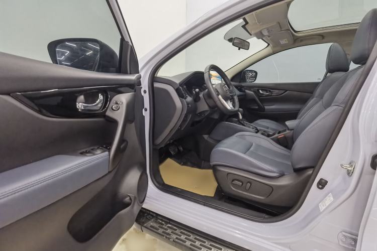 Used Nissan Qashqai 2025 Honor 2.0L CVT XV+ Leading Edition Left Front Seat