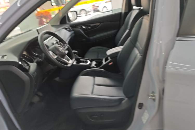 Used Nissan Qashqai 2025 Honor 2.0L CVT XV+ Leading Edition Left Front Seat