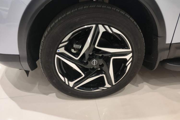 Used Nissan Qashqai 2025 Honor 2.0L CVT XV+ Leading Edition Left Front Wheel Hub