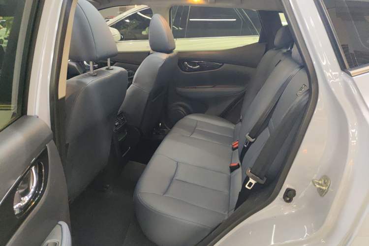 Used Nissan Qashqai 2025 Honor 2.0L CVT XV+ Leading Edition Left Rear Seat