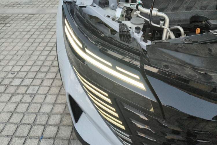 Used Nissan Qashqai 2025 Facelifted Honor 2.0L CVT XV+ Leading Edition Right Front Headlight