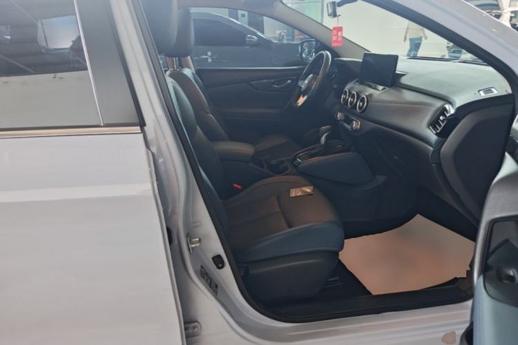 Used Nissan Qashqai 2025 Honor 2.0L CVT XV+ Leading Edition Right Front Seat