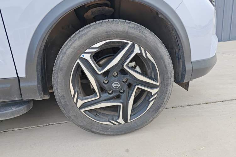 Used Nissan Qashqai 2025 Honor 2.0L CVT XV+ Leading Edition Right Front Wheel Hub