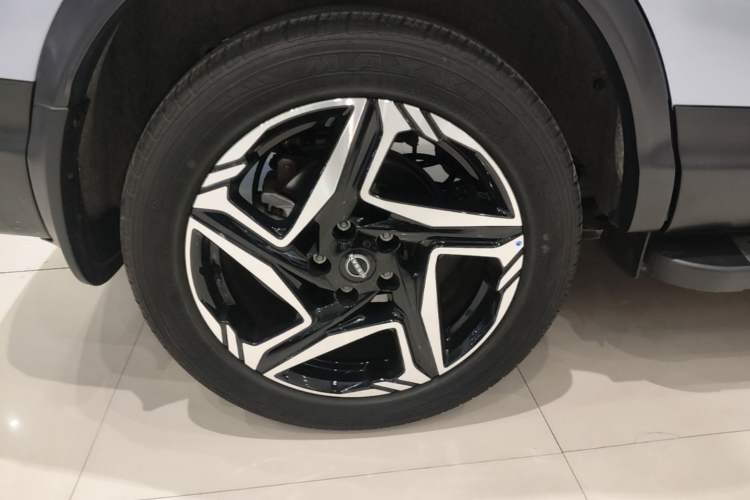 Used Nissan Qashqai 2025 Honor 2.0L CVT XV+ Leading Edition Right Rear Wheel Hub