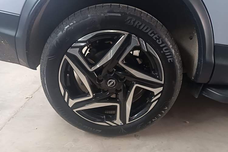 Used Nissan Qashqai 2025 Honor 2.0L CVT XV+ Leading Edition Right Rear Wheel Hub