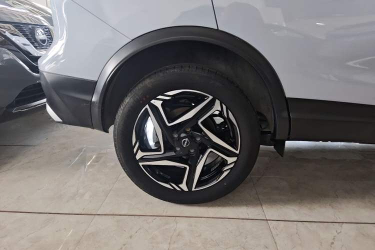 Used Nissan Qashqai 2025 Honor 2.0L CVT XV+ Leading Edition Right Rear Wheel Hub