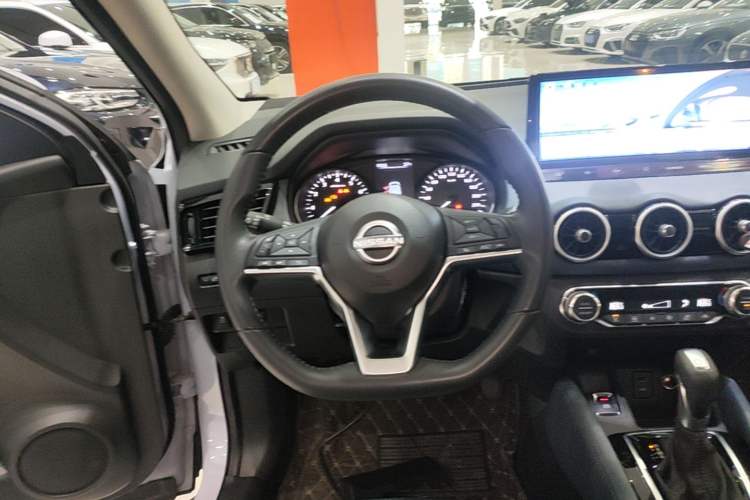 Used Nissan Qashqai 2025 Honor 2.0L CVT XV+ Leading Edition Steering Wheel