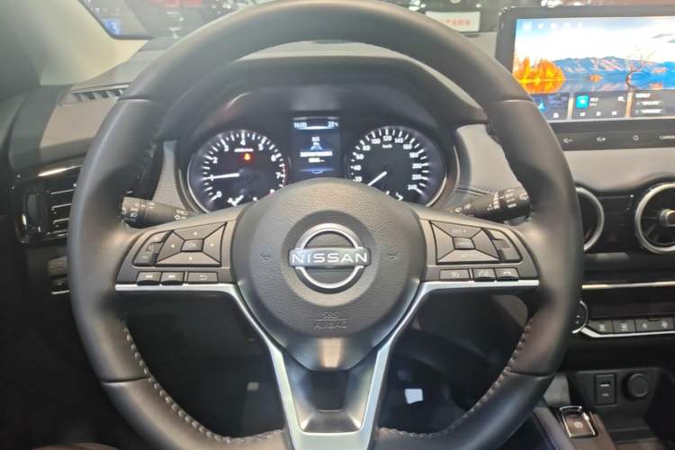 Used Nissan Qashqai 2025 Honor 2.0L CVT XV+ Leading Edition Steering Wheel