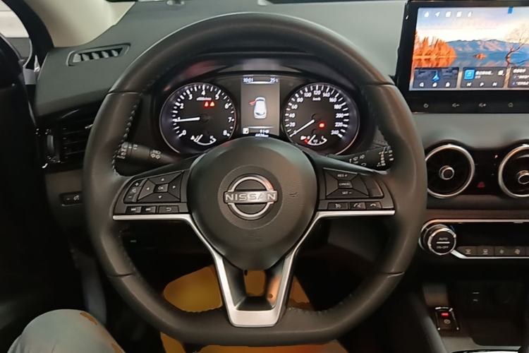 Used Nissan Qashqai 2025 Honor 2.0L CVT XV+ Leading Edition Steering Wheel