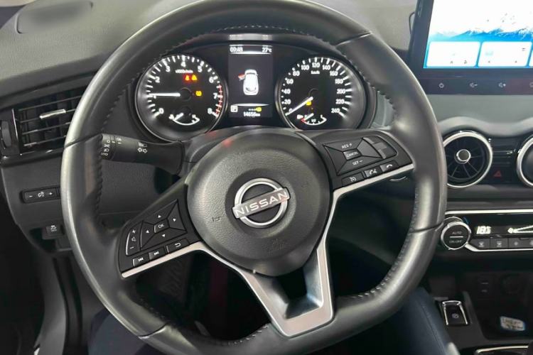 Used Nissan Qashqai 2025 Honor 2.0L CVT XV+ Leading Edition Steering Wheel