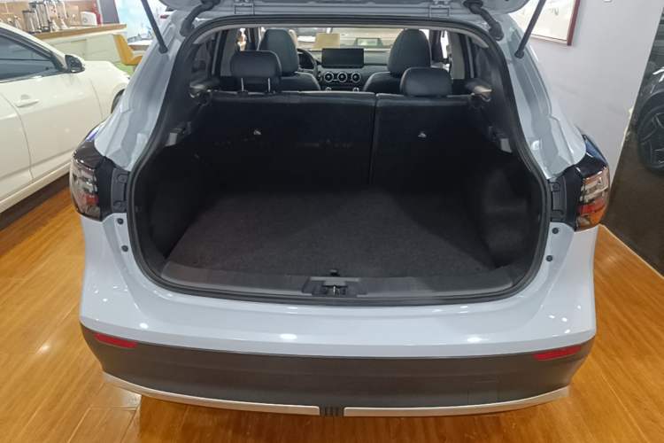 Used Nissan Qashqai 2025 Honor 2.0L CVT XV+ Leading Edition Trunk