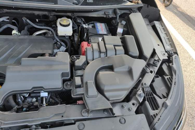 Used Nissan Qashqai 2025 Honor 2.0L CVT XV Genuine Edition Engine Bay Left