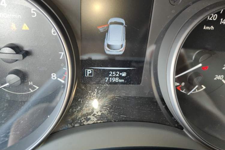 Used Nissan Qashqai 2025 Honor 2.0L CVT XV Genuine Edition Odometer Close Up