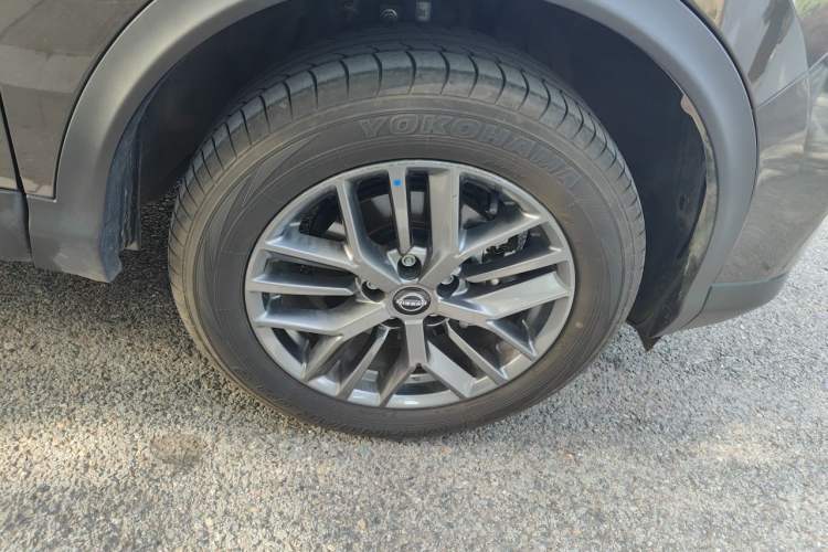 Used Nissan Qashqai 2025 Honor 2.0L CVT XV Genuine Edition Right Front Wheel Hub