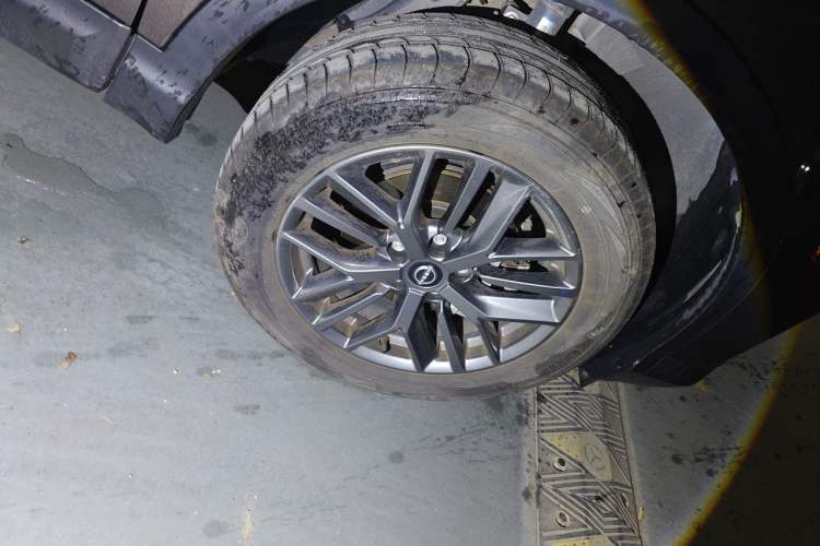 Used Nissan Qashqai 2025 Honor 2.0L CVT XV Genuine Edition Right Front Wheel Hub